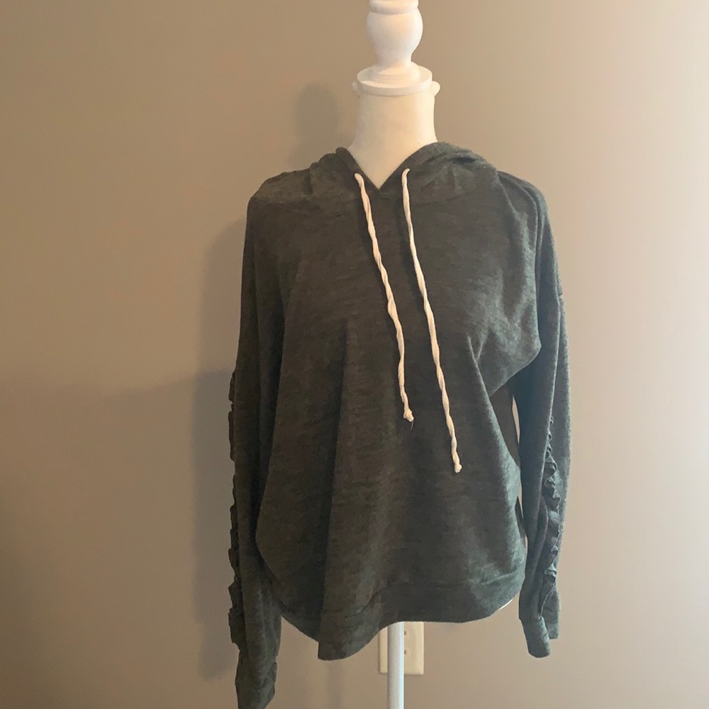 Hoodie Soft sweatshirt - ruffle sleeve